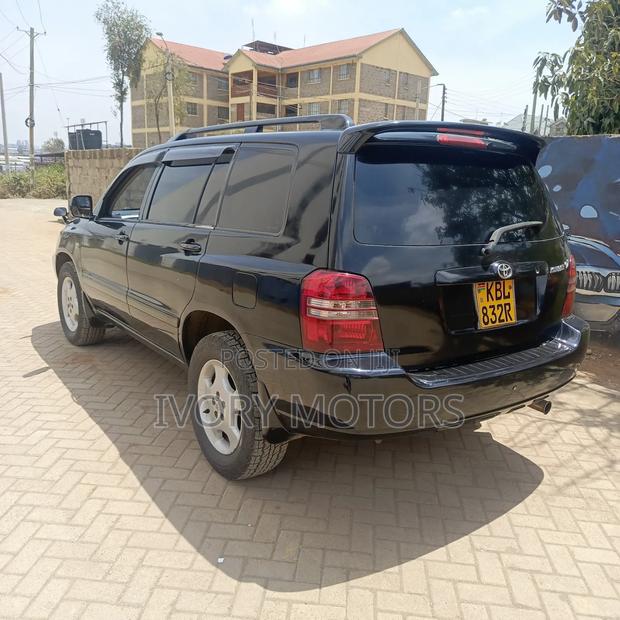 Toyota Kluger 2005 Black