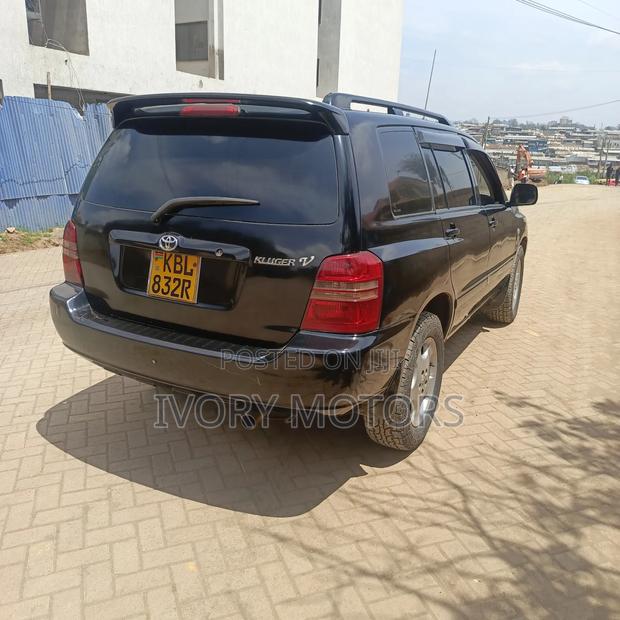 Toyota Kluger 2005 Black