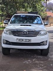 Toyota Fortuner 2015 White for sale