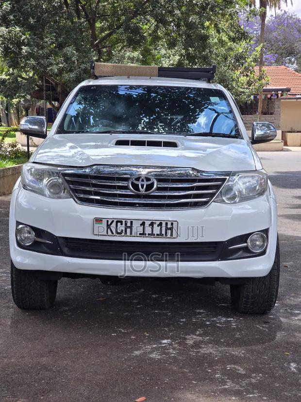 Toyota Fortuner 2015 White
