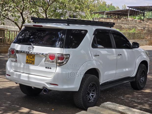 Toyota Fortuner 2015 White