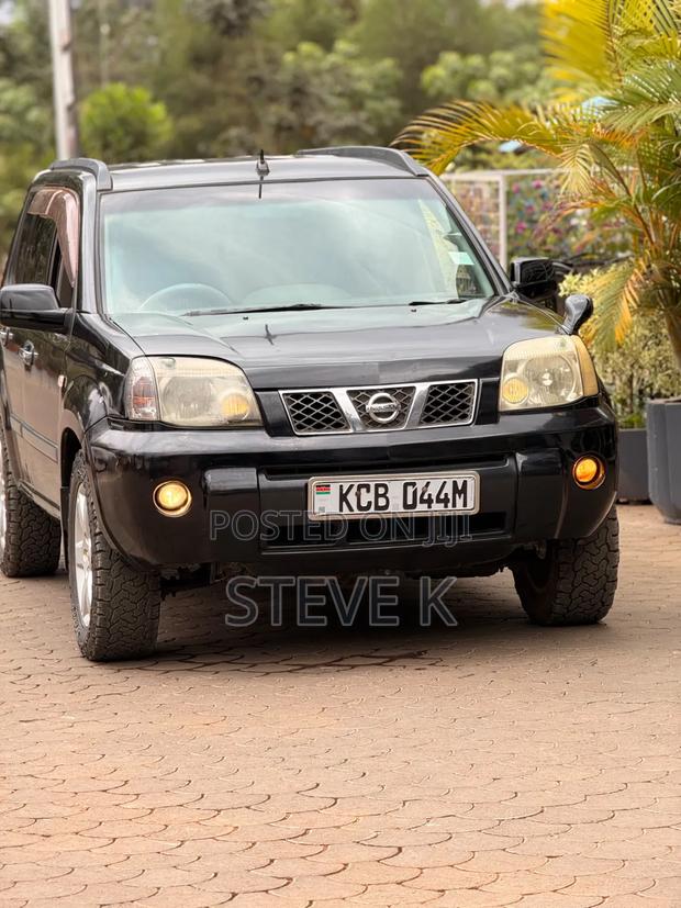 Nissan X-Trail 2.0 2007 Black