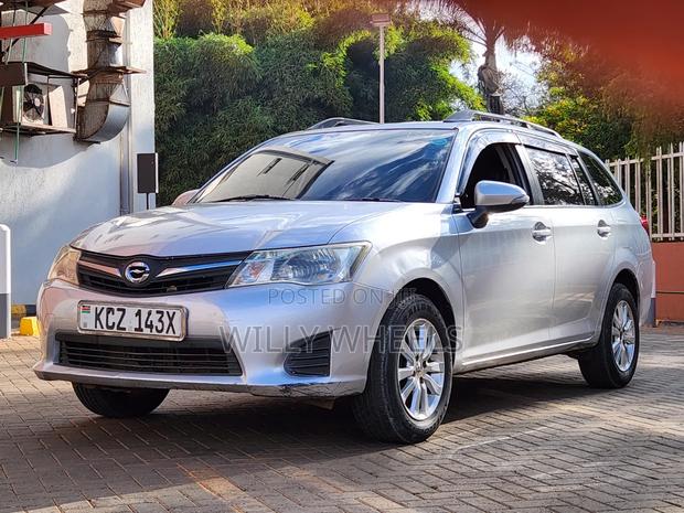 Toyota Corolla Fielder 1.5 Petrol FWD 2013 Silver