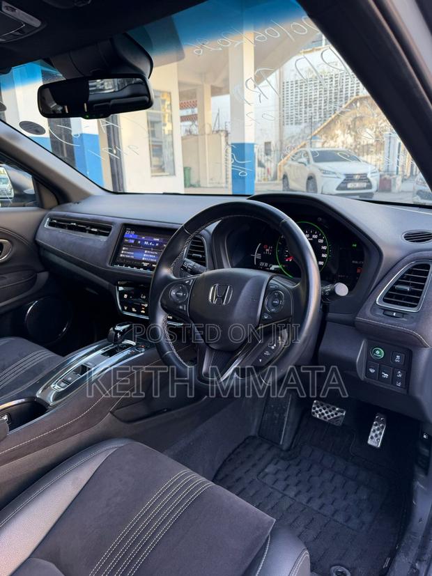Honda Vezel 1.5 Hybrid 2WD 2019 White
