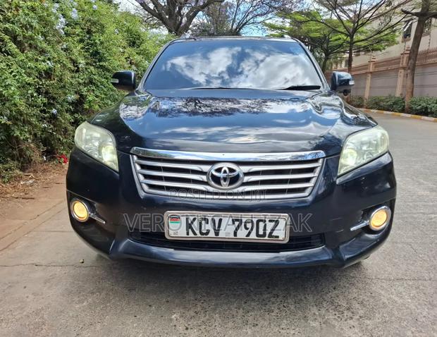 Toyota Vanguard 2012 Black