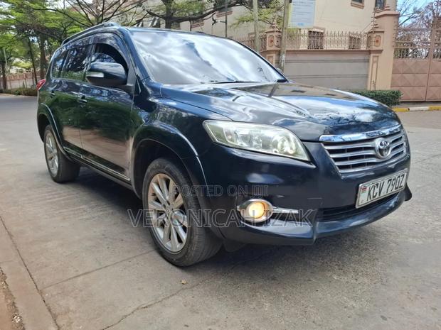Toyota Vanguard 2012 Black