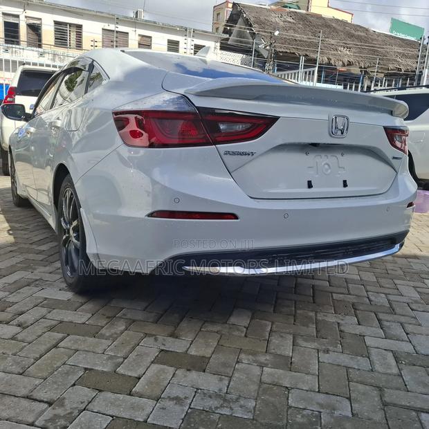 Honda Insight Touring 2019 White
