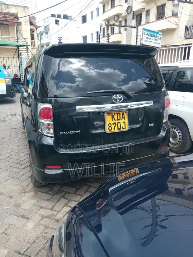 Toyota Corolla Fielder 2013 Black