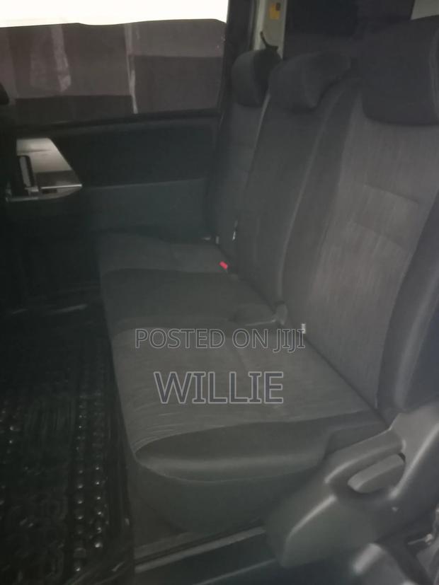 Toyota Noah 2014 White