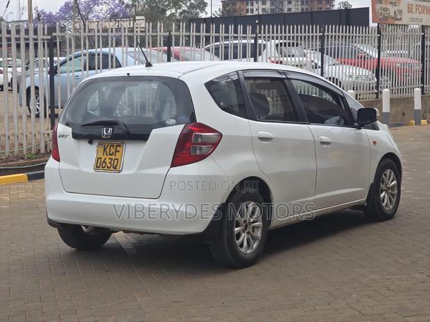 Honda Fit 2008 White