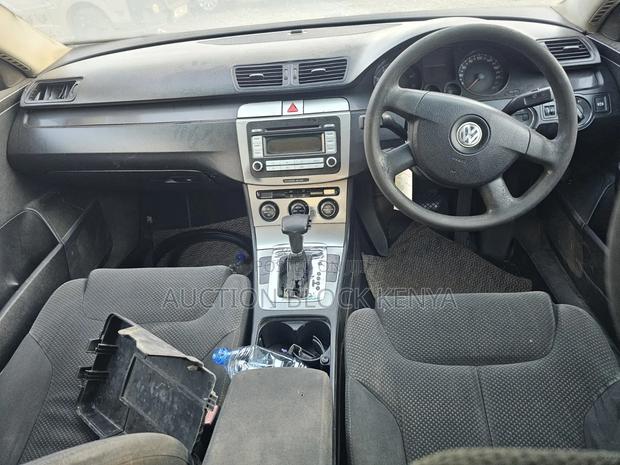 Volkswagen Passat 2.0 FSI Comfortline 2006 Gray