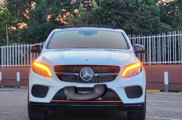 Mercedes-Benz GLE-Class GLE 350d 4MATIC 2018 White