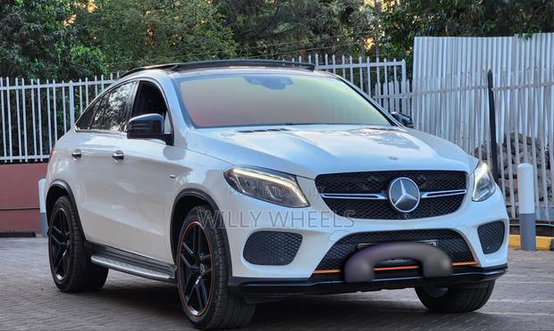 Mercedes-Benz GLE-Class GLE 350d 4MATIC 2018 White