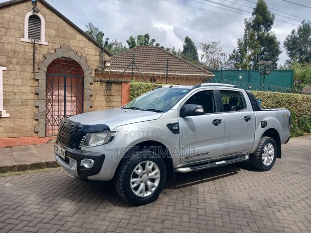 Ford Ranger Wildtrak 2013 Silver