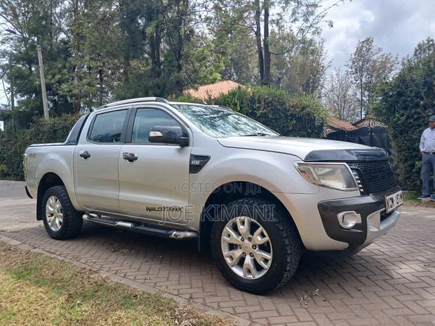 Ford Ranger Wildtrak 2013 Silver