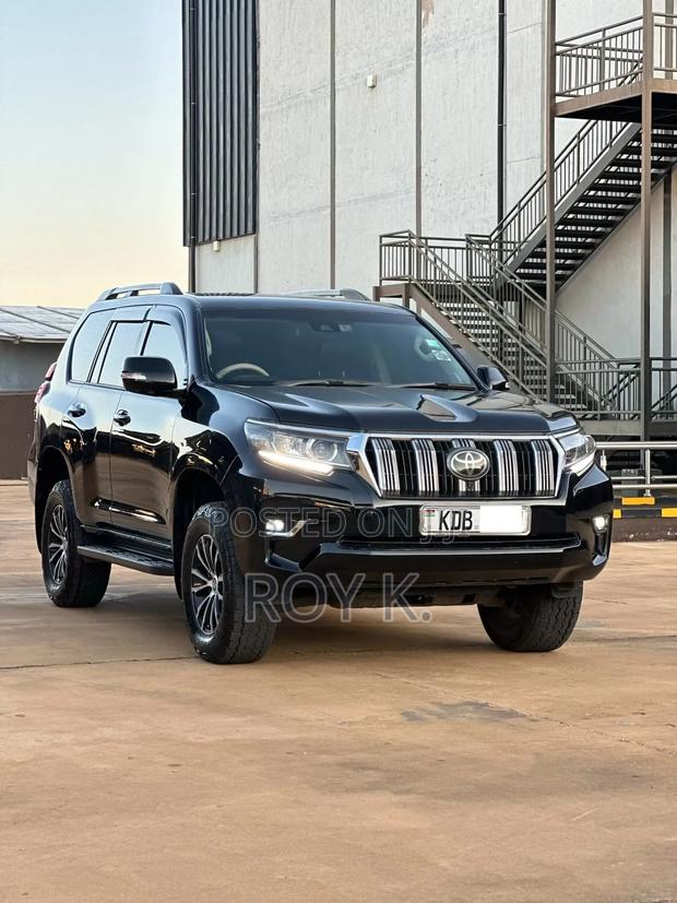 Toyota Land Cruiser Prado 2.8 2018 Black