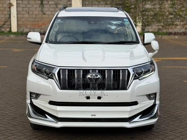 Toyota Land Cruiser Prado 2.8 2021 Pearl