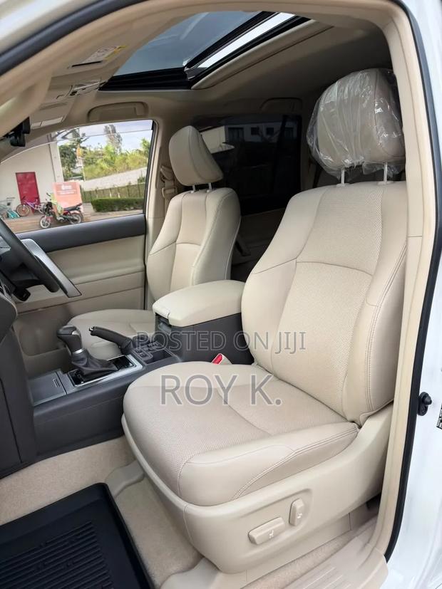Toyota Land Cruiser Prado 2.8 2021 Pearl