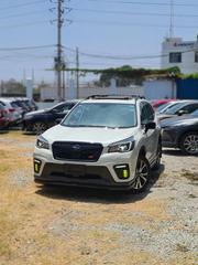 Subaru Forester 2019 White for sale