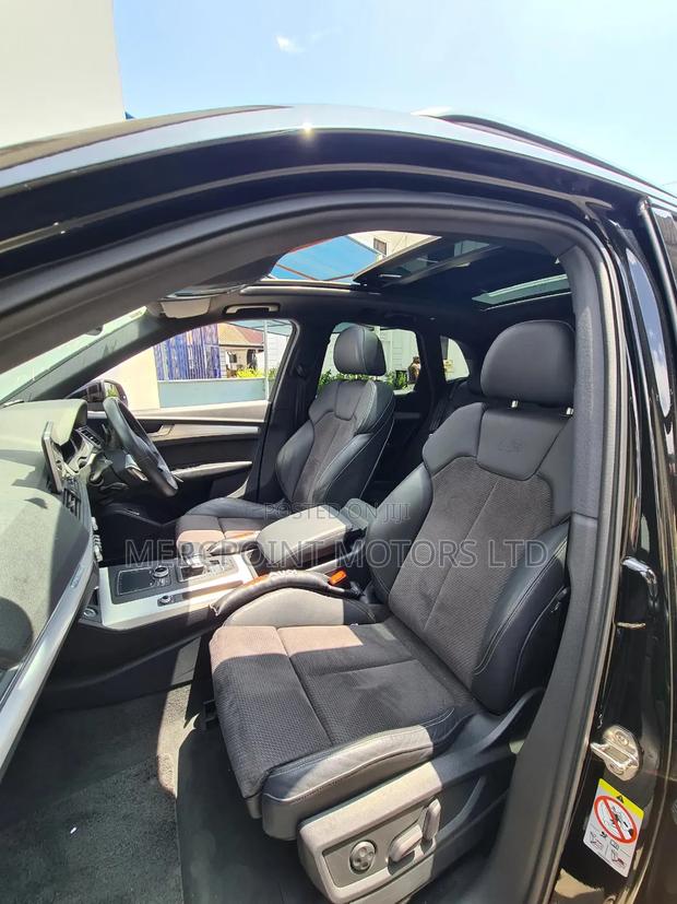 Audi Q5 2.0T Premium AWD quattro 2019 Matt Black
