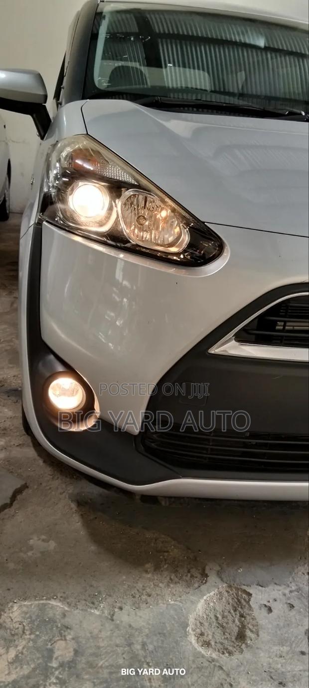 Toyota Sienta 1.5 FWD (6-seater) 2018 Silver
