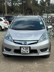 Honda Fit Shuttle 2014 Silver for sale