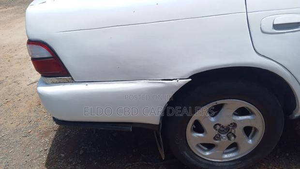 Toyota Corolla 1999 White