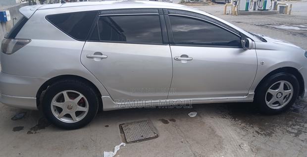 Toyota Caldina 2006 Silver