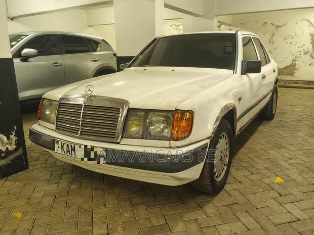 Mercedes-Benz 200 1987 White