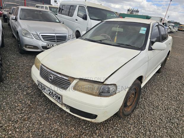 Nissan Sunny B15 Sedan 1.5 2004 White