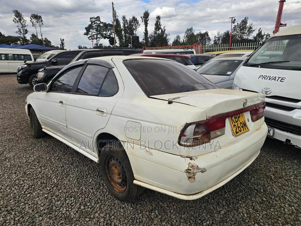 Nissan Sunny B15 Sedan 1.5 2004 White