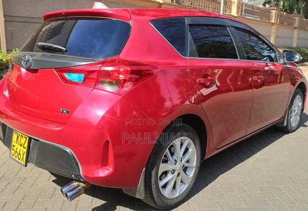 Toyota Auris 2013