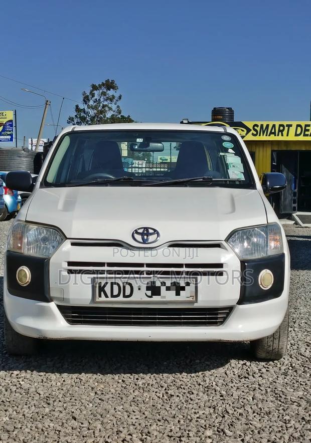 Toyota Probox 2014 White