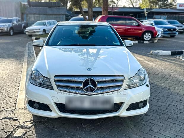 Mercedes-Benz C200 2012 White