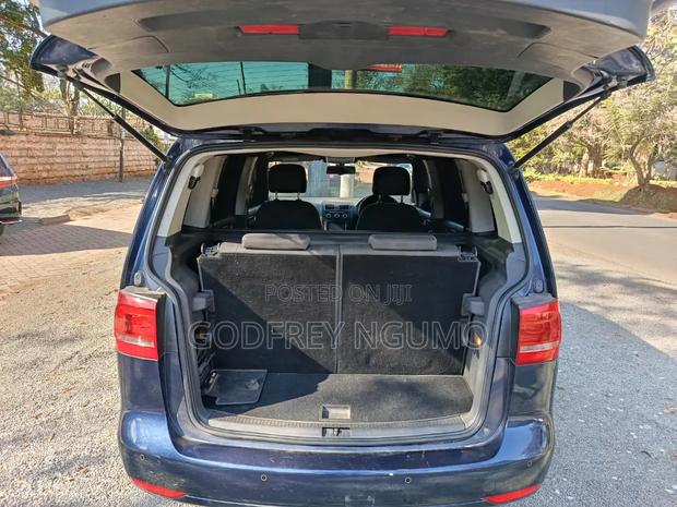 Volkswagen Touran 2015 Blue