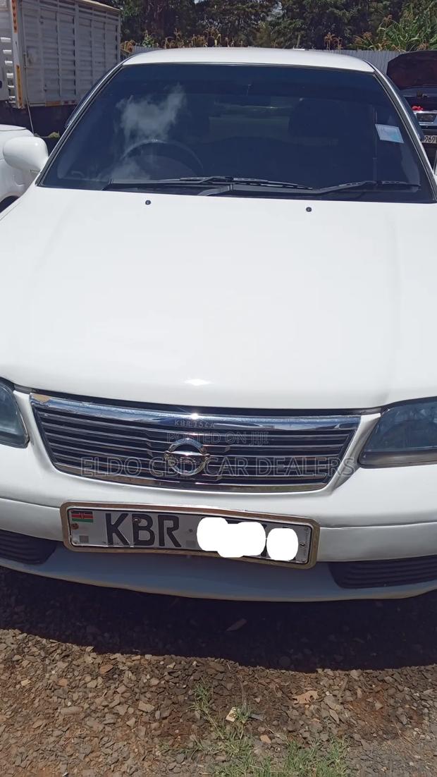 Nissan Sunny 2005 White