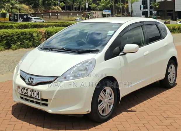 Honda Fit 2012 White