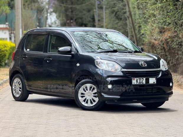 Toyota Passo 2019 Black