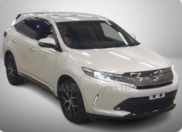 Toyota Harrier 2.0 Turbo 2019 Off white