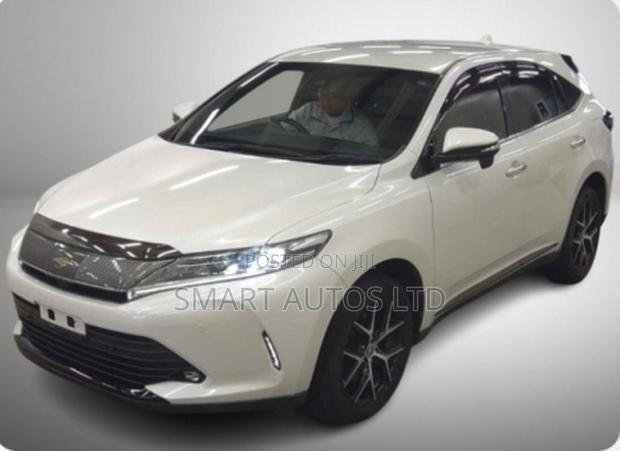 Toyota Harrier 2.0 Turbo 2019 Off white