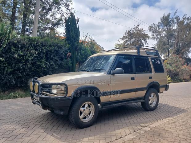 Land Rover Discovery 1997 Gold