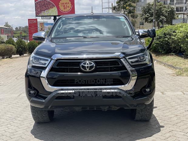 Toyota Hilux Revo Double Cab Deisel 2.4 AWD 2021 Black