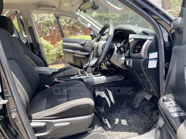 Toyota Hilux Revo Double Cab Deisel 2.4 AWD 2021 Black