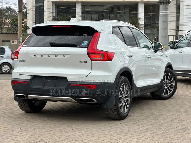 Volvo XC40 2019 White