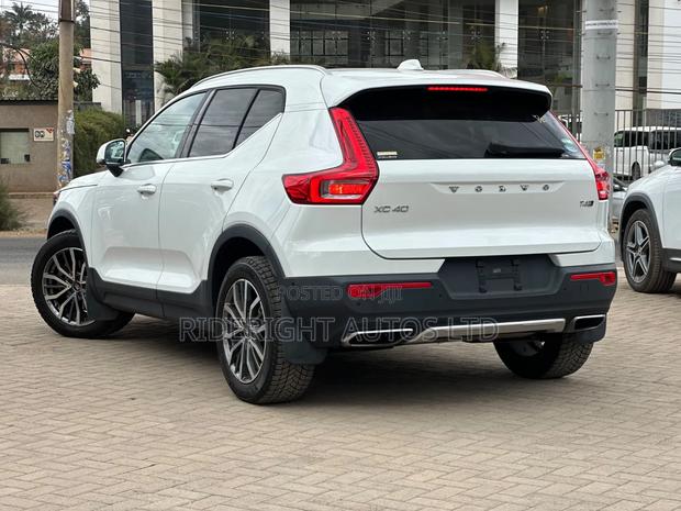 Volvo XC40 2019 White