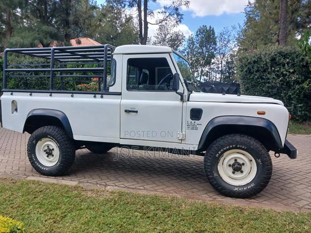 Land Rover Defender 1997 White