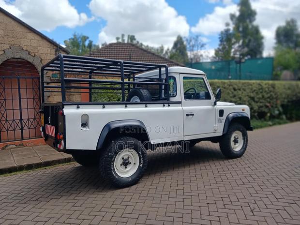 Land Rover Defender 1997 White