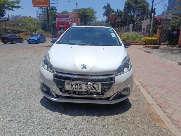 Peugeot 208 2017 White