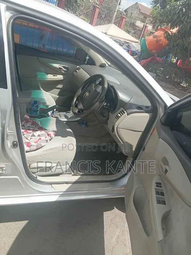 Toyota Axio 2010 Silver