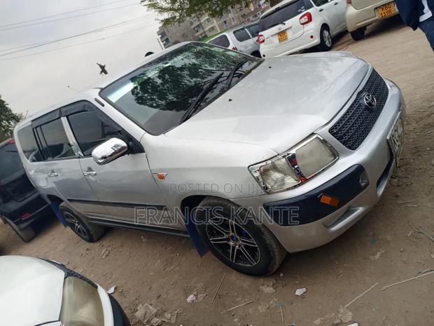 Toyota Succeed 2010 Silver